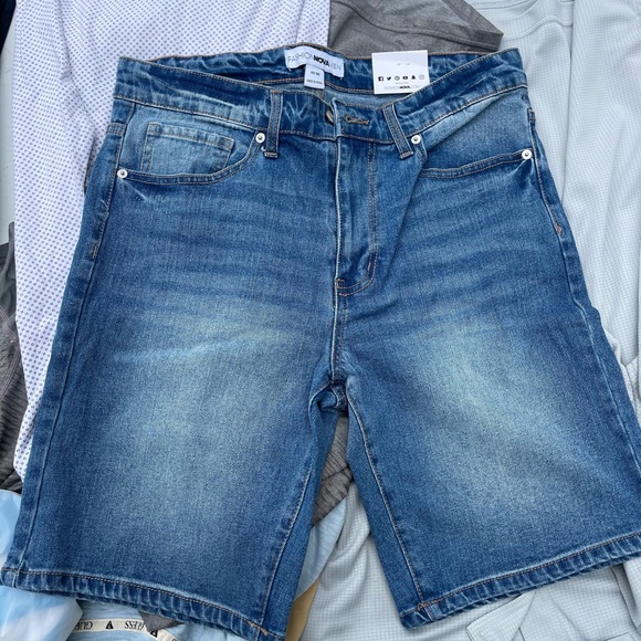 Fashion nova men’s jean shorts - Picture 2 of 3